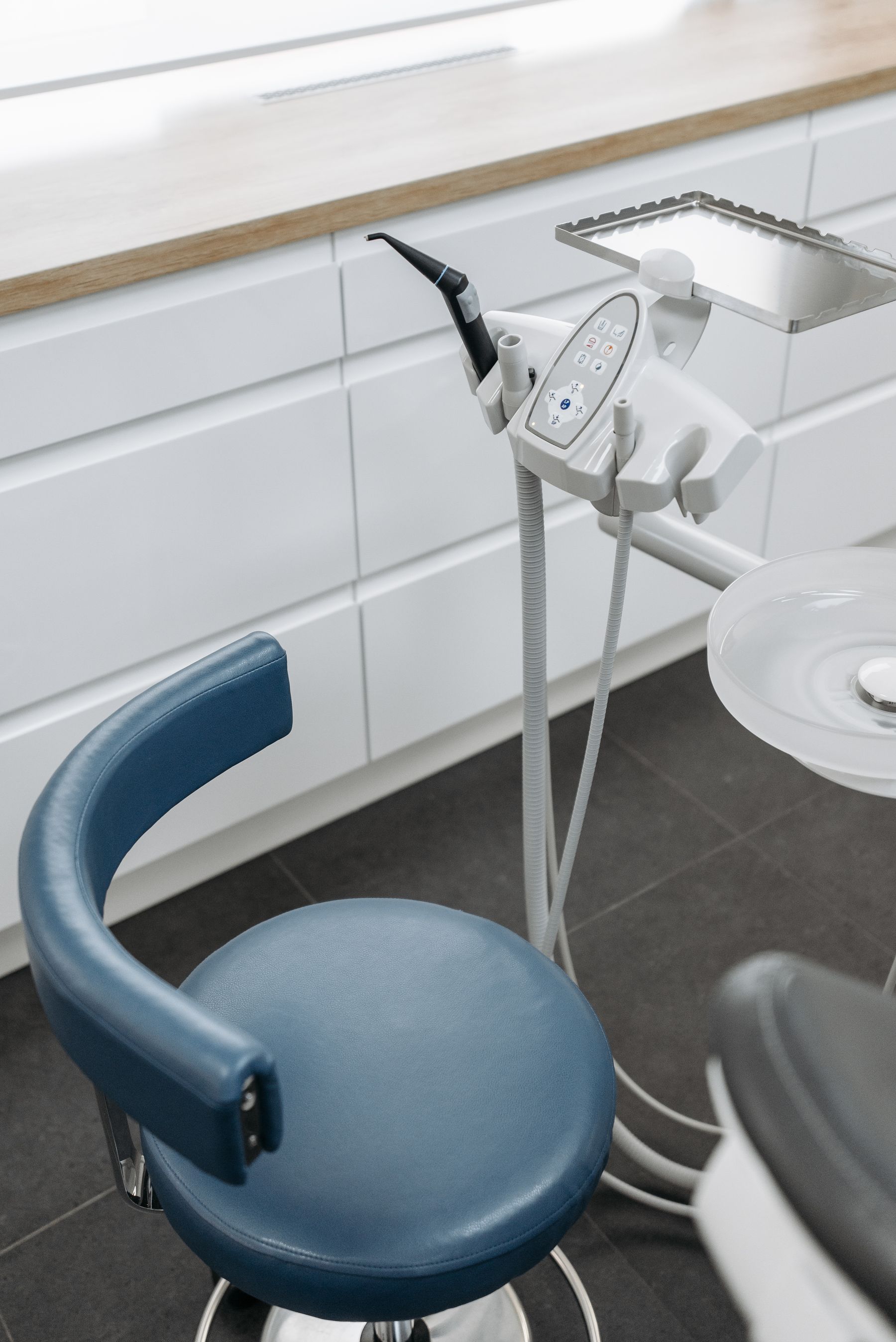 A treatment room at Fernbank Dental